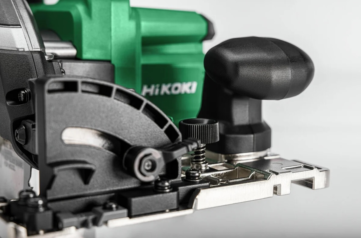  Siguranță și control