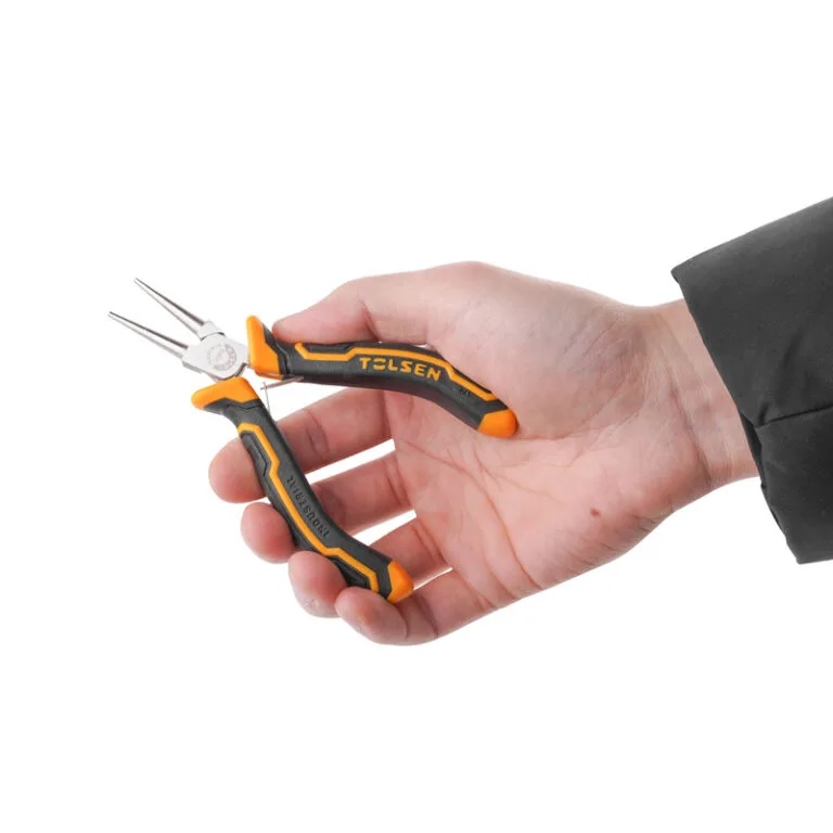 Тонкий длинный нос 