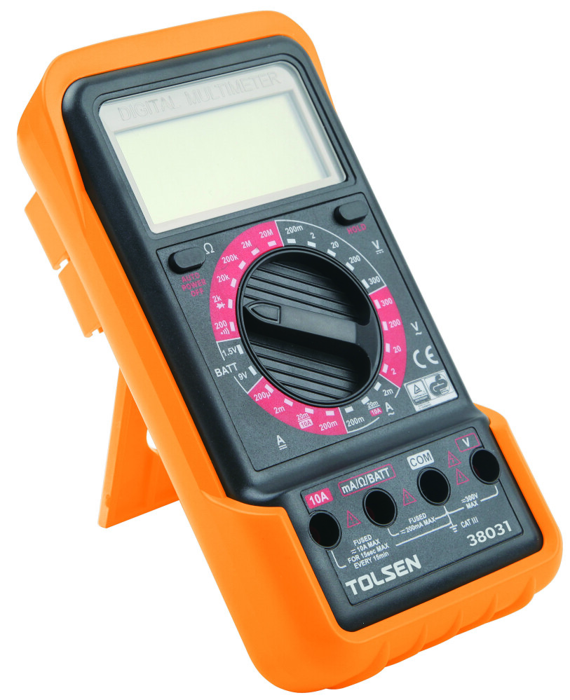 Interval larg de măsurători — curent, tensiune, rezistenţă 